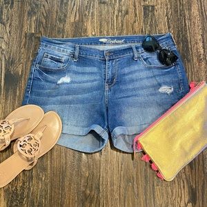 Old Navy Boyfriend Jean Shorts